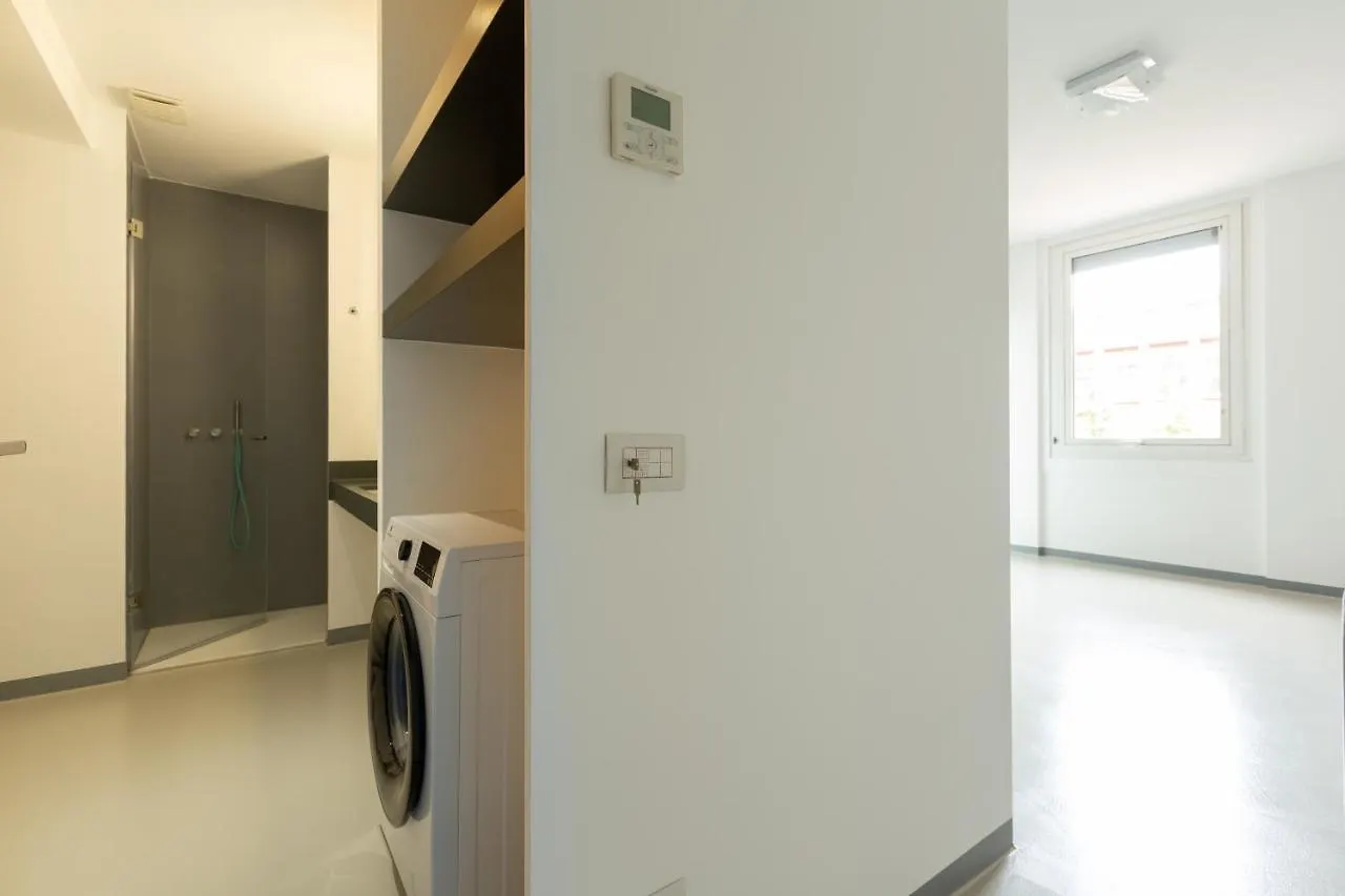 Porta Nuova Bright And Stylish Flat Apartment Milan Italy