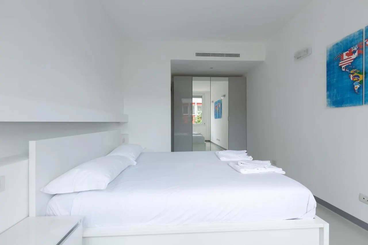 Porta Nuova Bright And Stylish Flat Apartment Milan 0*,  Italy